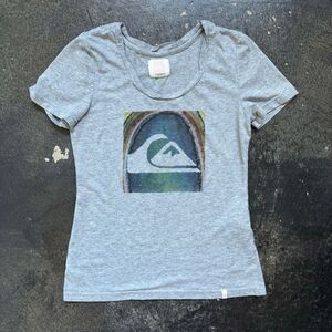 Quiksilver Short Sleeve Top Big Logo Y2K Cotton Blend Women’s Size Medium Preppy